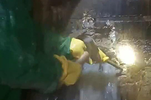 延安消防水池堵漏施工视频